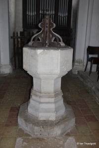 Lower Gravenhurst - St Mary. Font.