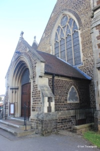 Linslade - St Barnabas. West porch. Linslade - St Barnabas. West porch.