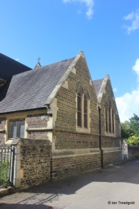 Linslade - St Barnabas. West window. Linslade - St Barnabas. West window.