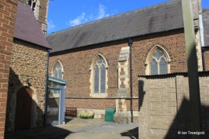 Linslade - St Barnabas. South aisle. Linslade - St Barnabas. South aisle.