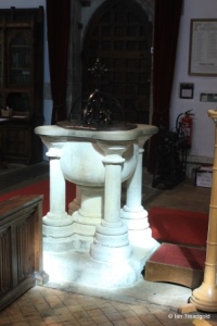 Leighton Buzzard - All Saints. Font. Leighton Buzzard - All Saints. Font.