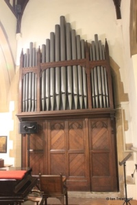 Linslade - St Barnabas. Organ. Linslade - St Barnabas. Organ.