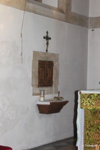 Linslade - St Barnabas. Aumbry. Linslade - St Barnabas. Aumbry.