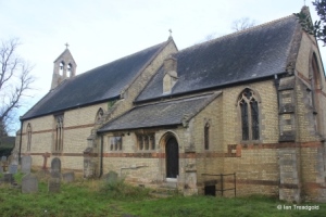 Luton - Biscot, Holy Trinity.  View from the south-east.