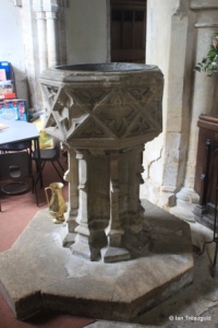Sharnbrook - St Peter. Font Sharnbrook - St Peter. Font
