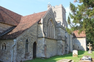 Bromham - St Owen. North aisle. Bromham - St Owen. North aisle.