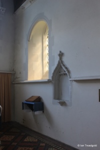 Steppingley - St Lawrence. Piscina.