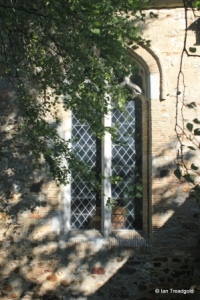 Streatley - St Margaret. South aisle, south-west window.