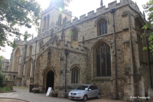 Bedford - St Paul. North aisle and porch from the north-west.