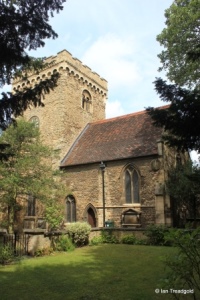 Bedford - St Peter de Merton. Chancel from the south-east.