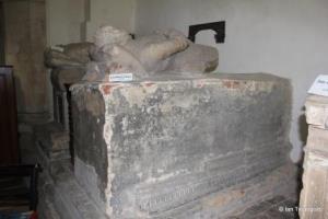 Toddington - St George. Cheney Chapel, monuments.