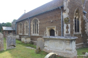 Campton - All Saints. North aisle.