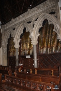 Turvey - All Saints. Chancel, organ chamber.