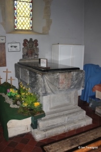 Turvey - All Saints. North aisle, western tomb.