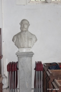 Westoning - St Mary. Coventry Campion bust.