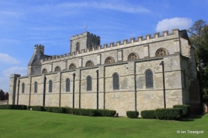 Dunstable - Priory Church of St Peter. View from the south-east.