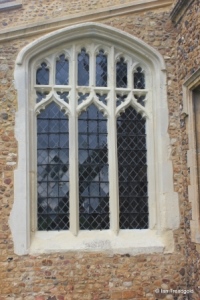 Stotfold - St Mary. South aisle, south window.