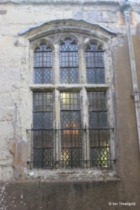 Edlesborough - St Mary the Virgin. Easternmost north aisle window.