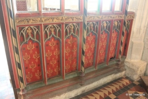 Edlesborough - St Mary the Virgin. Chancel screen.