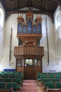 Eaton Bray - St Mary the Virgin. Organ.