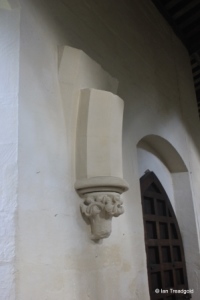 Eaton Bray - St Mary the Virgin. North aisle arch springer.
