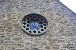 Felmersham - St Mary. North transept round window.