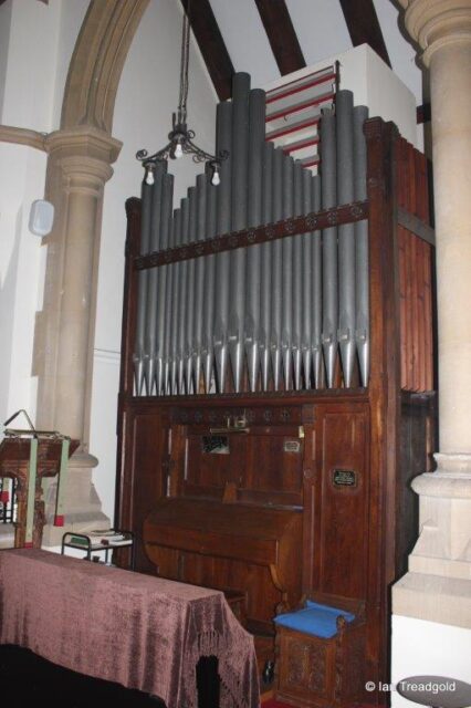 Woburn Sands St Michael - Organ