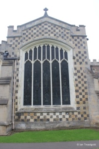 Luton - St Mary. North transept north window.
