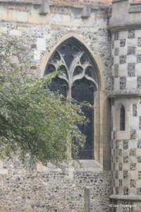 Luton - St Mary. South aisle, south-west window.