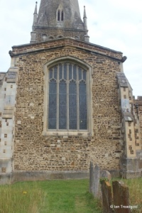 Leighton Buzzard - All Saints. South transept, south window.