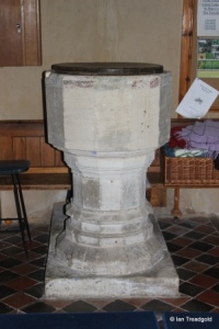 Meppershall - St Mary. Font.